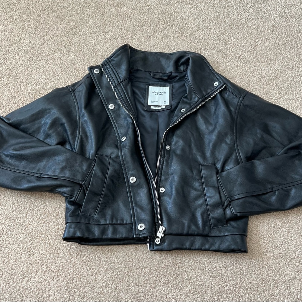 Abercrombie & Fitch Vegan Leather Black Cropped Jacket Size XS